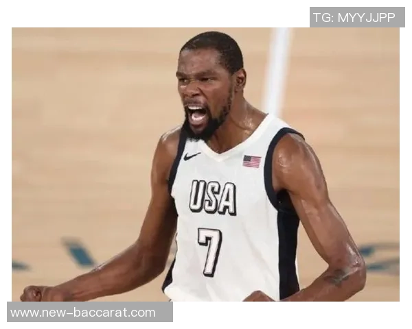 杜兰特表现稳定半场8投5中贡献11分5助攻助力球队争胜